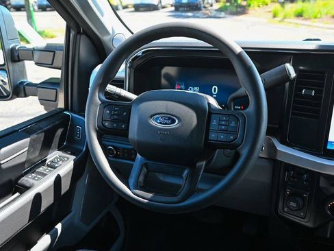 New 2026 Ford F250 XLT w/ XLT Premium Package AWD/4WD image 25