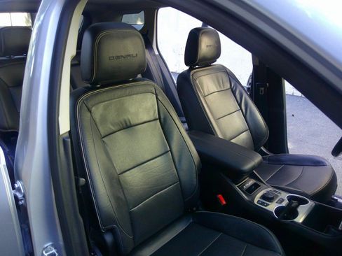 Used 2020 GMC Terrain Denali w/ Denali Premium Package AWD/4WD image 50