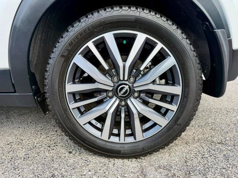 Used 2023 Nissan Kicks SV FWD image 38