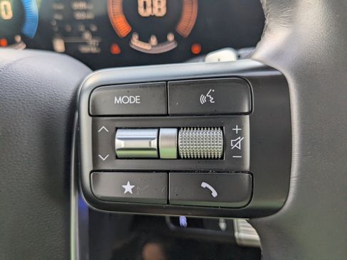 Used 2025 Hyundai Santa Fe SE image 30