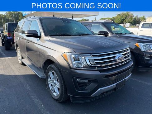 Used 2020 Ford Expedition XLT w/ Equipment Group 202A AWD/4WD image 1