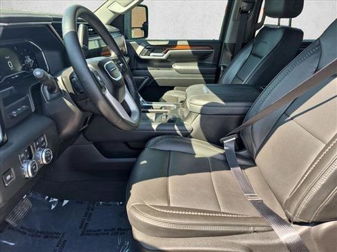 Used 2025 GMC Sierra 2500 Denali w/ Denali Reserve Package AWD/4WD image 16