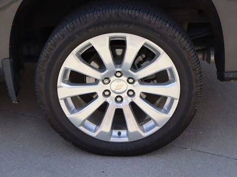 Used 2021 Chevrolet Silverado 1500 High Country AWD/4WD image 30