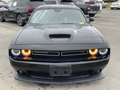Used 2022 Dodge Challenger R/T image 2