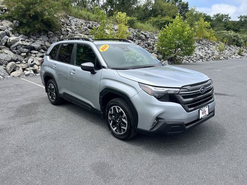 Certified 2026 Subaru Forester Premium w/ Premium/Limited Package AWD/4WD image 1