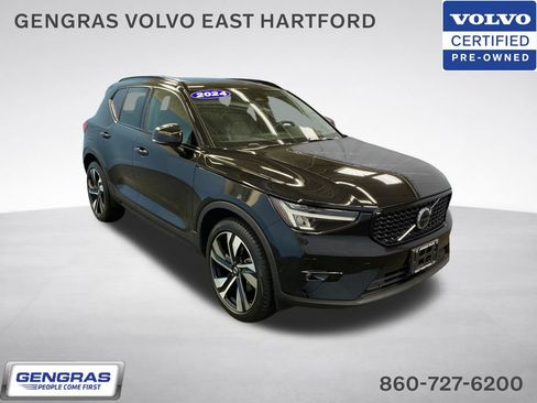 Certified 2024 Volvo XC40 B5 Plus w/ Protection Package Premier AWD/4WD image 1