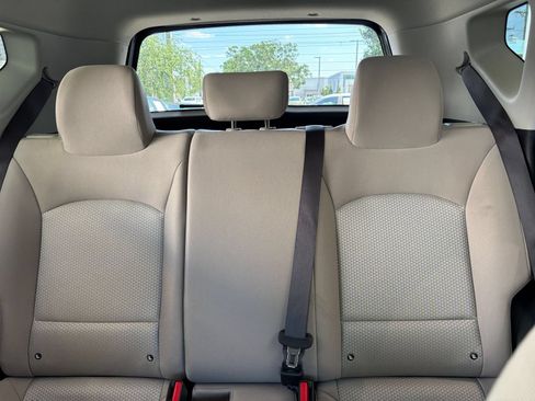 Used 2025 Kia Soul LX w/ LX Technology Package FWD image 38