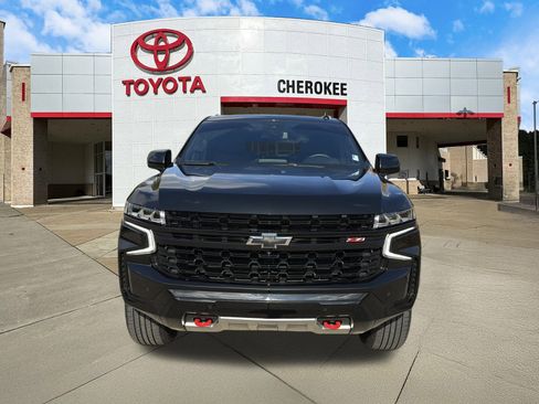 Used 2023 Chevrolet Tahoe Z71 w/ Luxury Package image 2