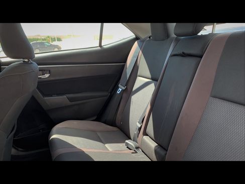 Used 2017 Toyota Corolla LE FWD image 8