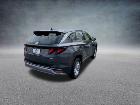 Used 2025 Hyundai Tucson SE image 22