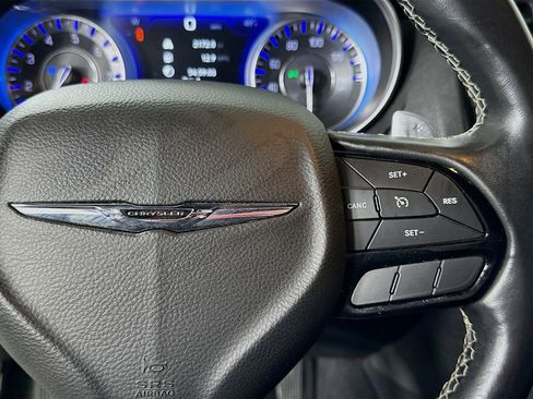 Used 2022 Chrysler 300 S image 23