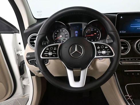Certified 2022 Mercedes-Benz GLC 300 image 2