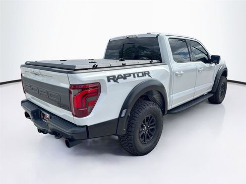 Used 2018 Ford F150 XLT image 5