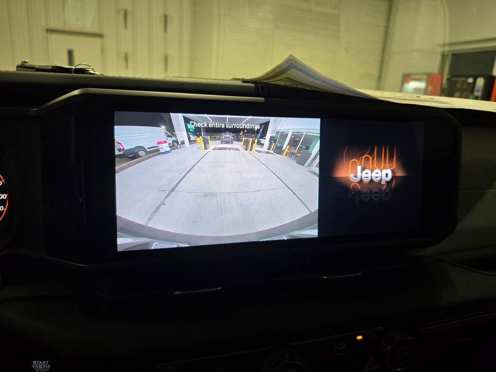 New 2025 Jeep Wrangler Unlimited Sahara AWD/4WD image 22