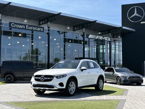 Certified 2025 Mercedes-Benz GLC 300 image 1