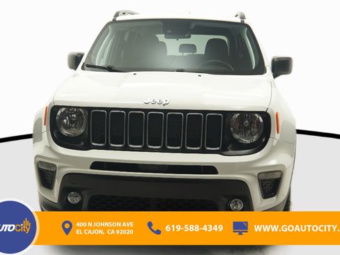 Used 2022 Jeep Renegade Latitude AWD/4WD image 4