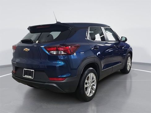 Used 2021 Chevrolet TrailBlazer LS image 3