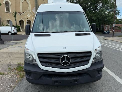 Used 2014 Mercedes-Benz Sprinter 2500 image 8