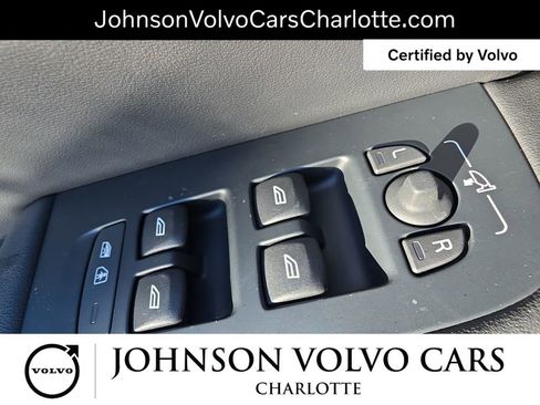 Certified 2025 Volvo V60 B5 Cross Country Plus image 30