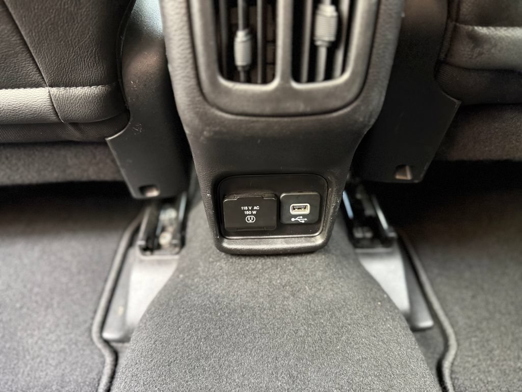 Used 2020 Jeep Compass Limited w/ Luxury Seat Group AWD/4WD image 29