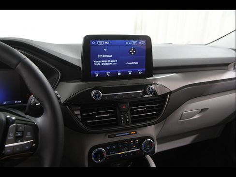 Used 2025 Ford Escape Active w/ Cold Weather Package AWD/4WD image 9