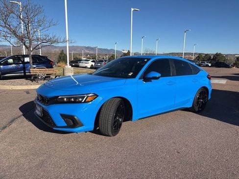 Used 2024 Honda Civic Sport Touring image 3