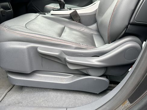 Used 2020 Chevrolet Bolt Premier w/ Infotainment Package image 10