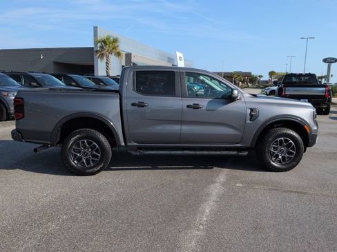 Used 2024 Ford Ranger XLT RWD image 3