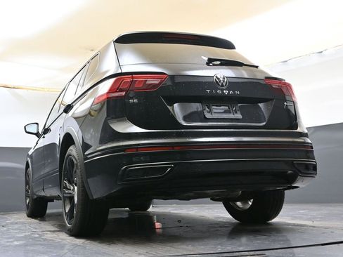 Certified 2024 Volkswagen Tiguan SE R-Line image 43