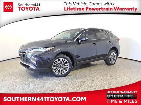 Used 2023 Toyota Venza Limited image 1