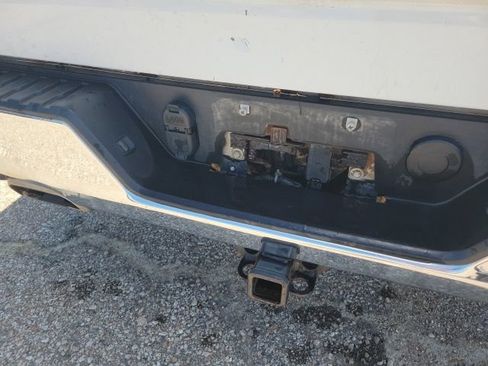Used 2025 Chevrolet Silverado 1500 LT AWD/4WD image 25