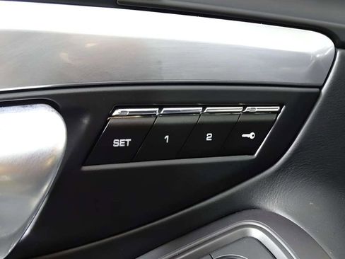 Used 2019 Porsche 911 Carrera S image 28