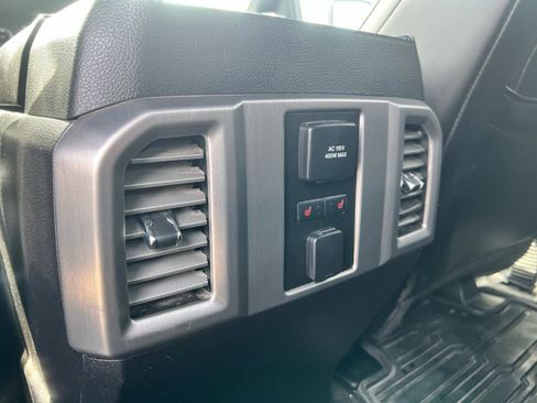 Used 2015 Ford F150 Platinum w/ Equipment Group 701A Luxury AWD/4WD image 15