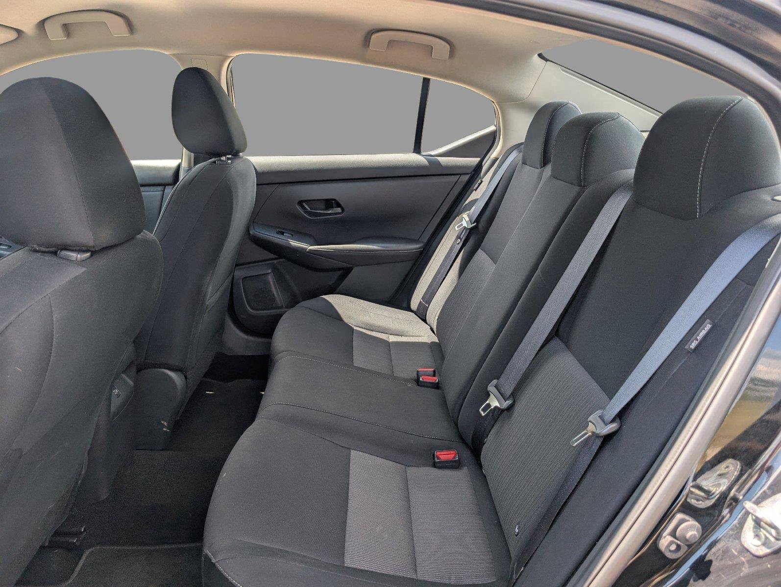 Used 2025 Nissan Sentra SV FWD image 35