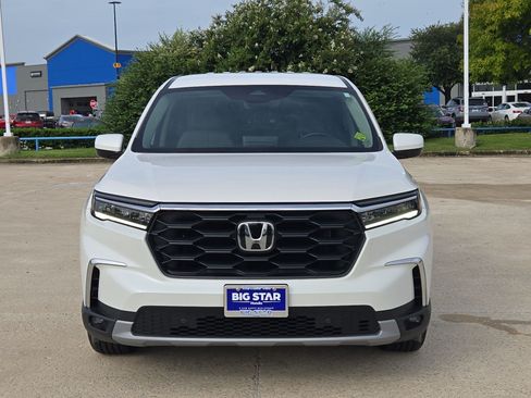 Certified 2025 Honda Pilot EX-L image 9