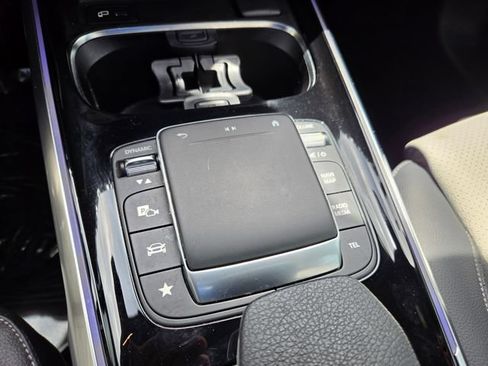 Used 2021 Mercedes-Benz GLB 35 AMG 4MATIC image 34