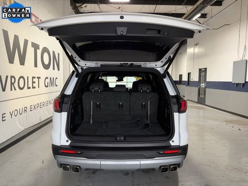 Used 2025 GMC Acadia Elevation image 34