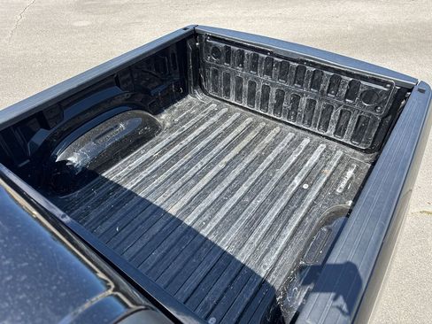 Used 2024 RAM 1500 Laramie AWD/4WD image 11