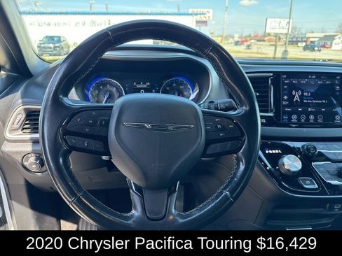 Used 2020 Chrysler Pacifica Touring w/ S Appearance Package image 10