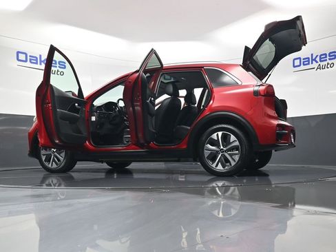 Used 2022 Kia Niro EX Premium image 62