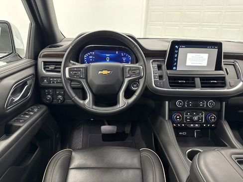 Used 2024 Chevrolet Suburban Premier image 24