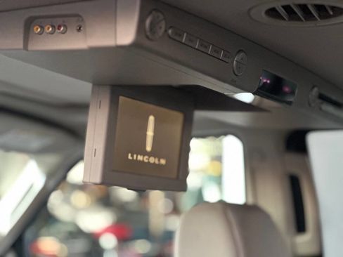 Used 2008 Lincoln Navigator 4WD image 10
