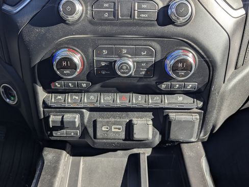 Used 2019 GMC Sierra 1500 SLT w/ SLT Premium Plus Package image 38