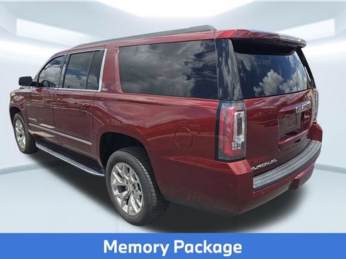 Used 2020 GMC Yukon XL SLT w/ Premium Edition RWD image 4