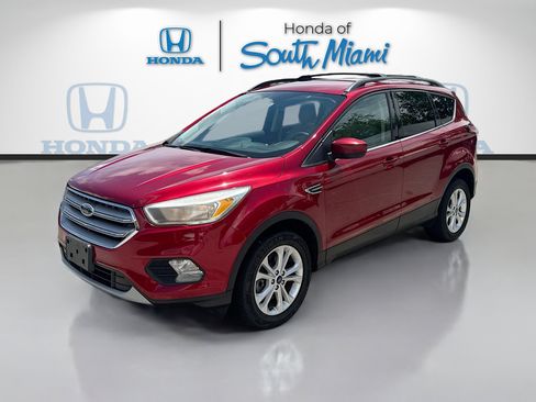 Used 2018 Ford Escape SE AWD/4WD image 3