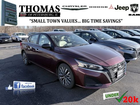 Used 2024 Nissan Altima 2.5 SV image 1