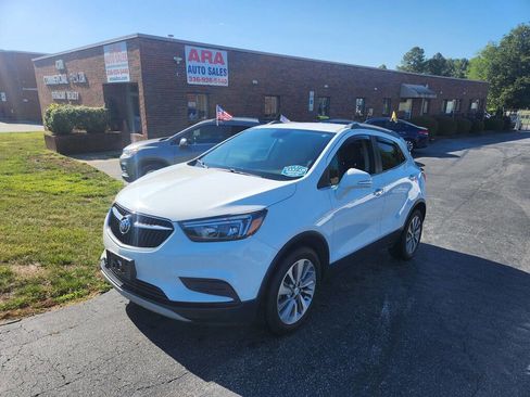 Used 2018 Buick Encore Preferred FWD image 1