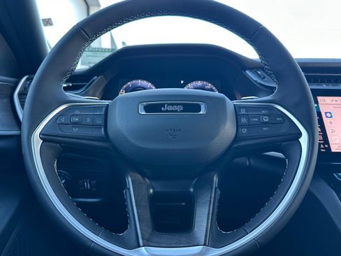 New 2026 Jeep Grand Cherokee Limited w/ Limited Altitude Package AWD/4WD image 23