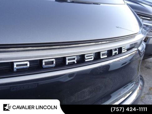 Used 2019 Porsche Macan AWD/4WD image 6