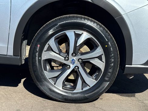 Used 2022 Subaru Outback Limited image 4